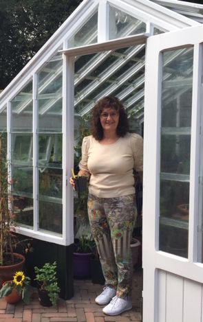 Karin de Boer eigenaresse van tuin en huis